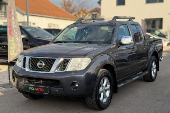 Nissan NAVARA (2013)