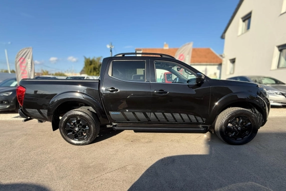 Nissan NAVARA (2020)