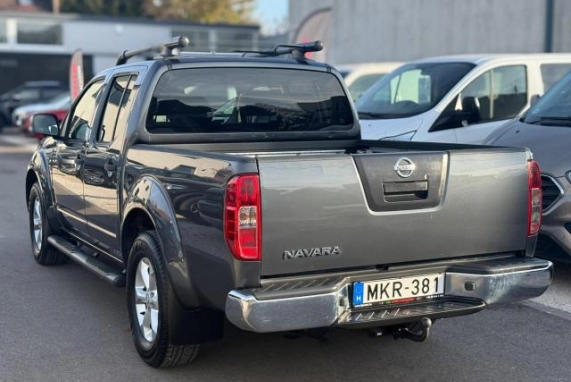 Nissan NAVARA (2013)