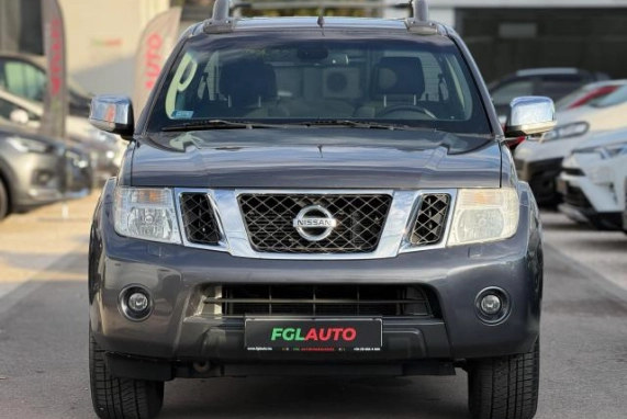 Nissan NAVARA (2013)